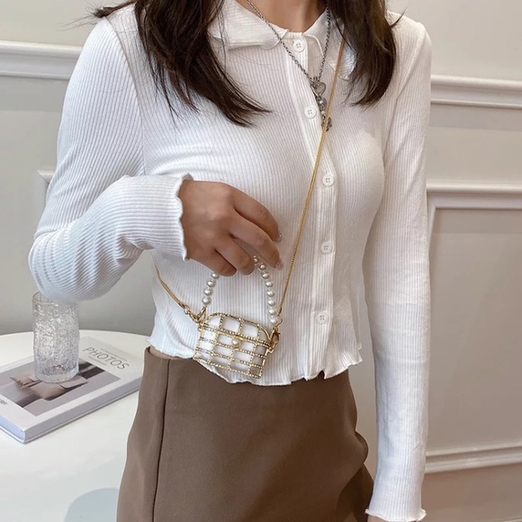 Rhinestone and pearl Metal cage airpod case micro mini purse - Picture 3 of 13